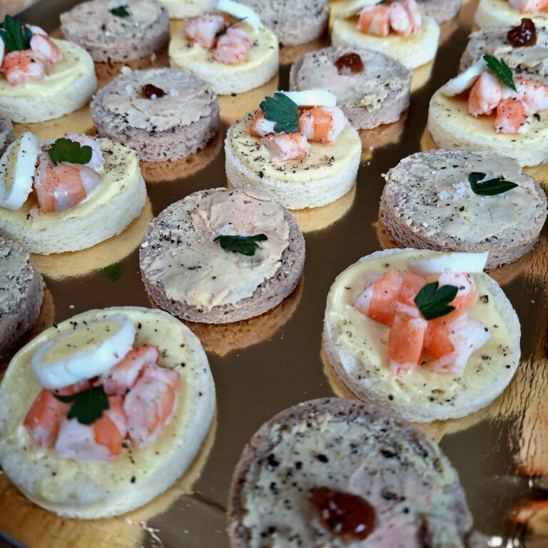 Canapés - 28 pièces